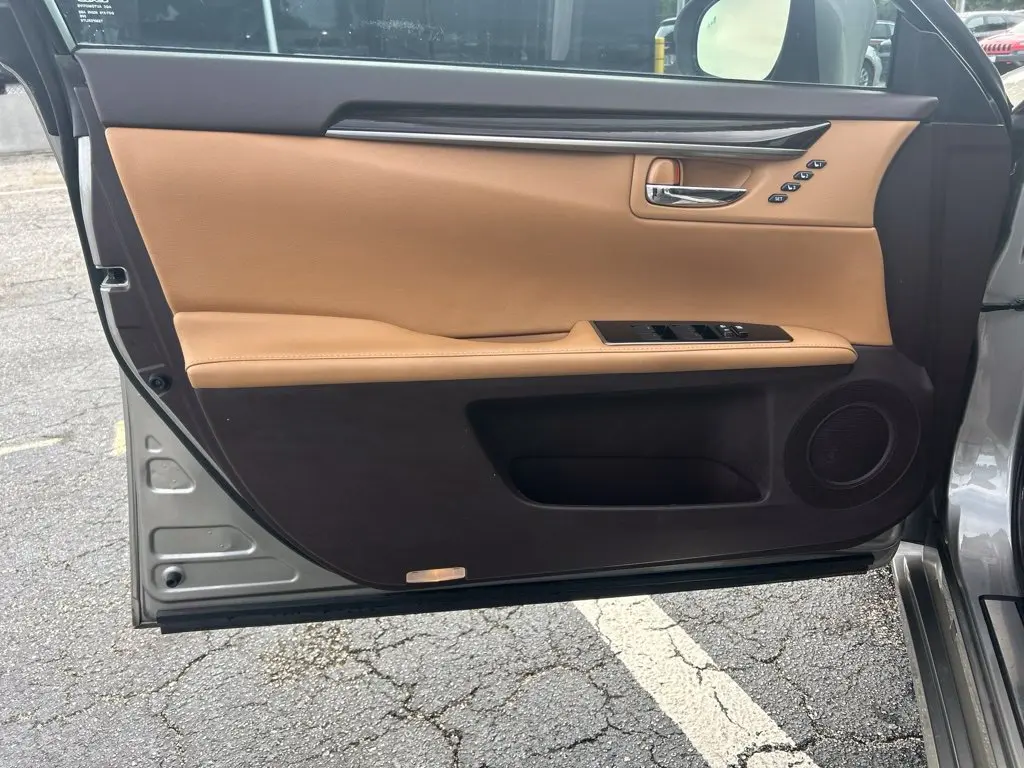 2018 Lexus ES - $24,683