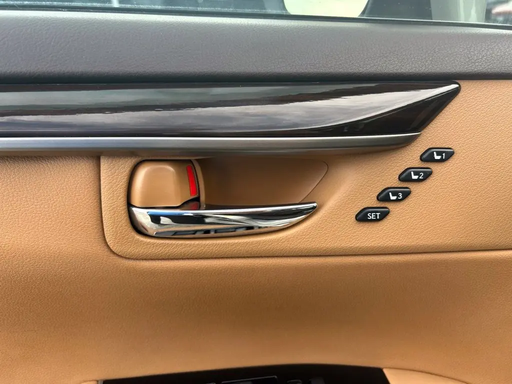 2018 Lexus ES - $24,683