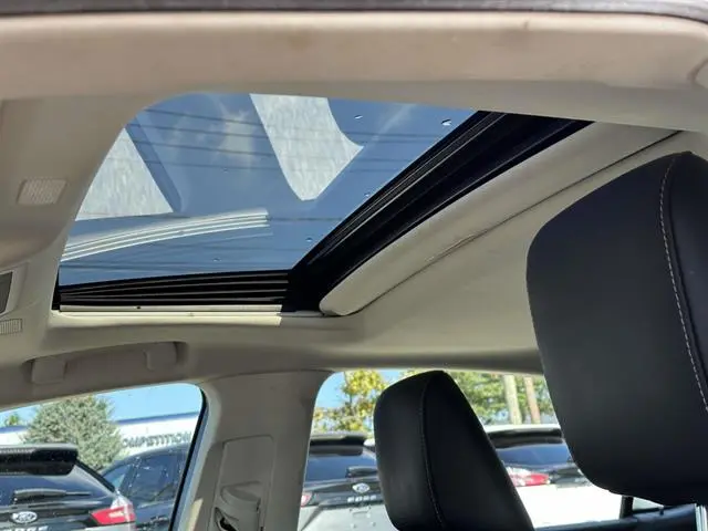 2019 Lexus ES - $24,995