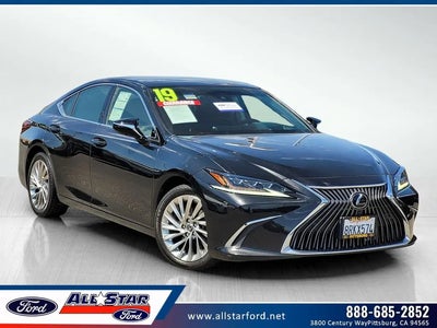 Photo of a 2019 Lexus ES 350 Ultra Luxury 4DR Sedan for sale
