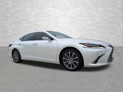 Photo of a 2019 Lexus ES 350 Luxury 4DR Sedan for sale