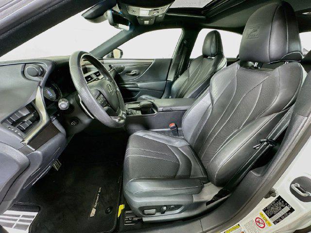 2019 Lexus ES - $26,628