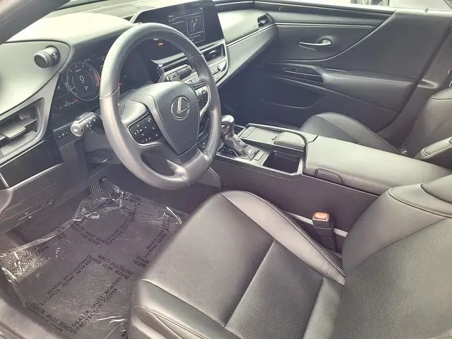2022 Lexus ES - $29,888