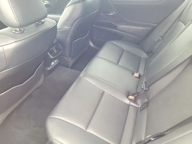 2022 Lexus ES - $29,888