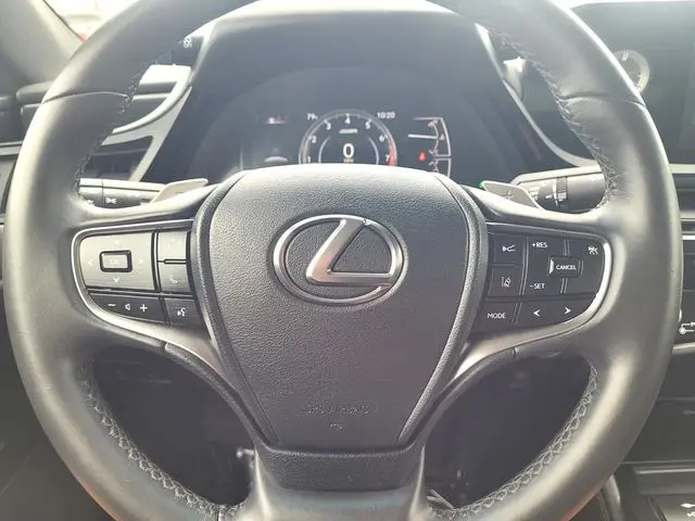 2022 Lexus ES - $29,888