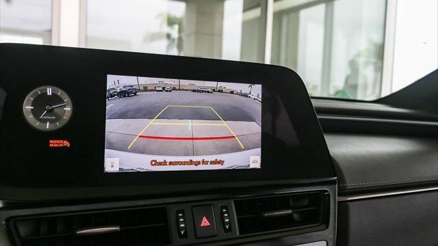 2025 Lexus ES 350 Base