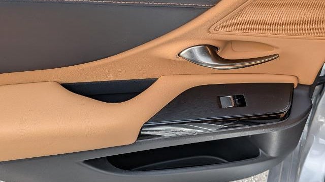 2023 Lexus ES 350 Base