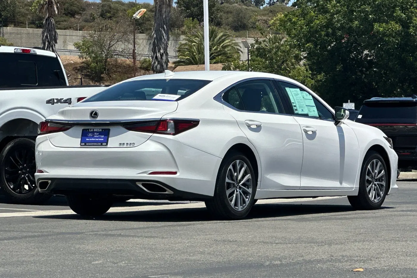 2022 Lexus ES - $36,035