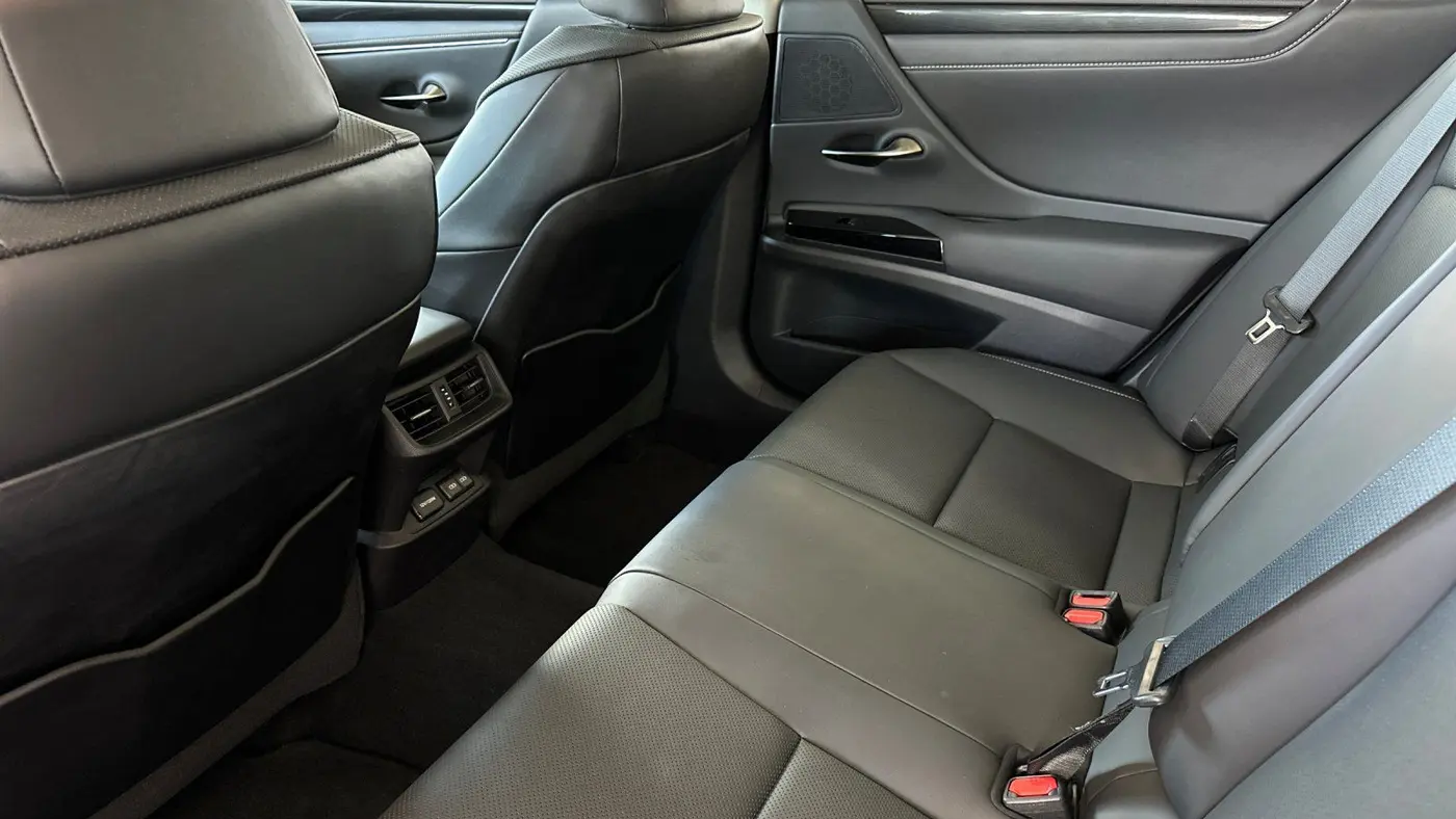2022 Lexus ES 350 Base