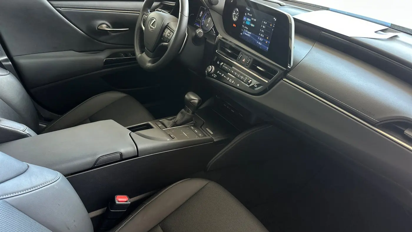 2022 Lexus ES 350 Base