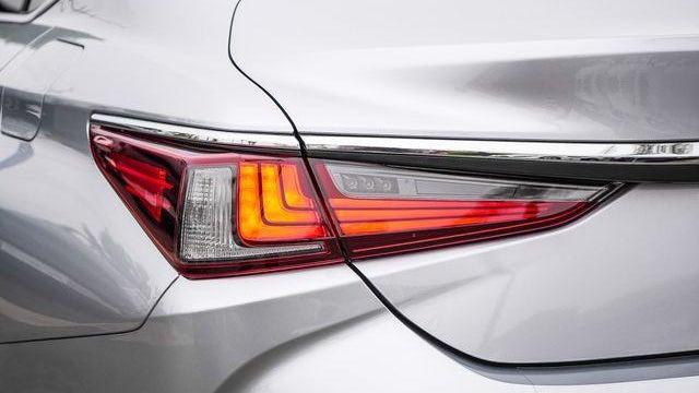 2025 Lexus ES 350 Base