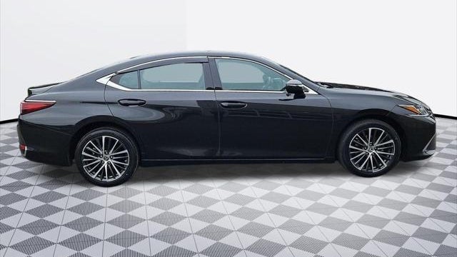 2022 Lexus ES 250 Base