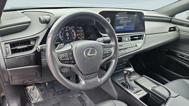2022 Lexus ES 250 Base