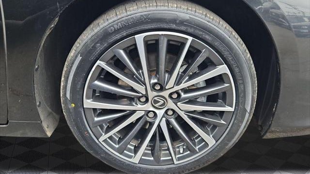 2022 Lexus ES 250 Base