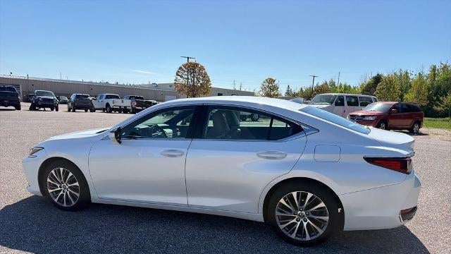 2021 Lexus ES 250 Base