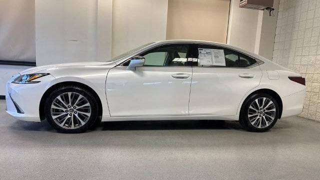 2021 Lexus ES 250 Base