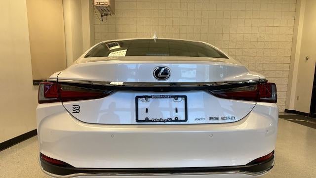 2021 Lexus ES 250 Base