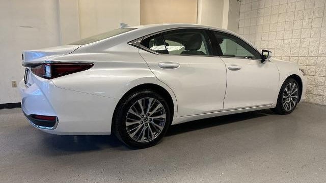 2021 Lexus ES 250 Base