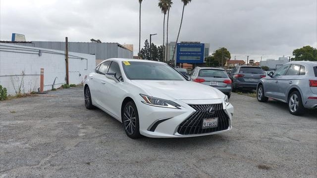 2024 Lexus ES 300h Base