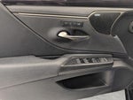 2021 ES 300h Thumbnail 27