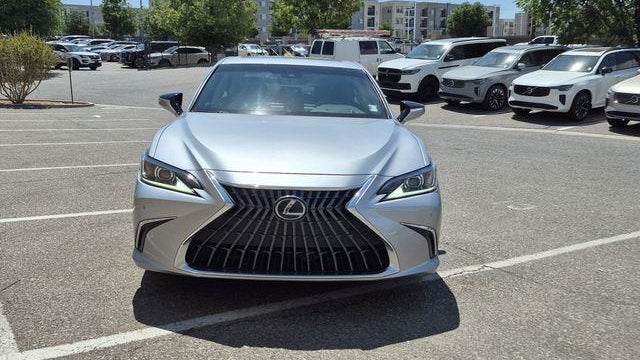 2024 Lexus ES 300h Base