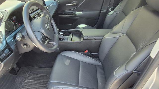 2024 Lexus ES 300h Base