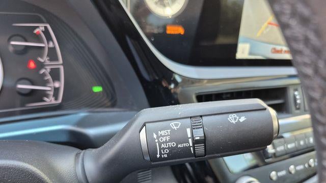 2024 Lexus ES 300h Base