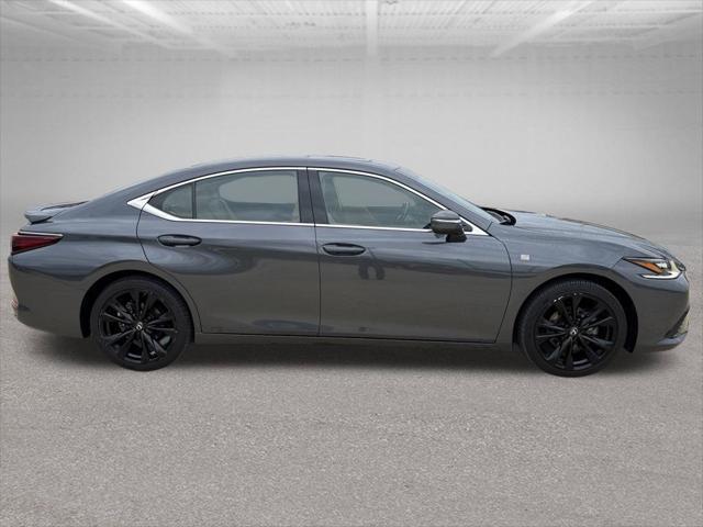 2025 Lexus ES - $42,500