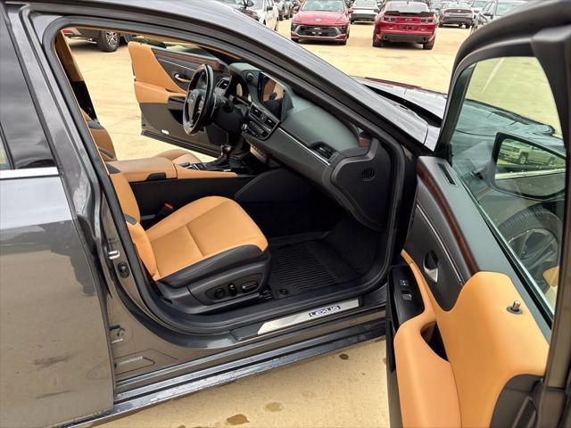 2025 Lexus ES - $42,500