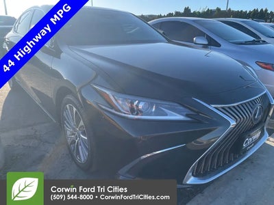 Photo of a 2021 Lexus ES 300H 4DR Sedan for sale