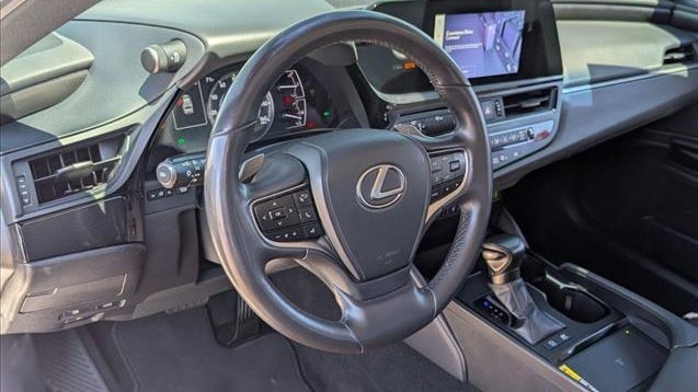 2024 Lexus ES 300h Base