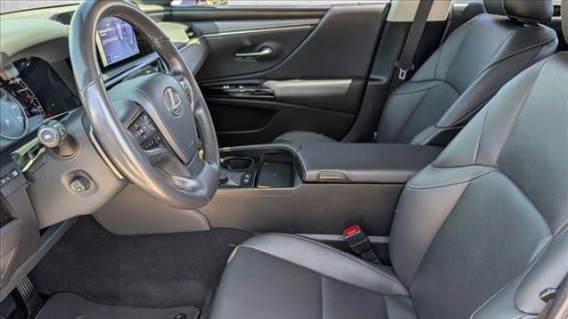 2024 Lexus ES 300h Base