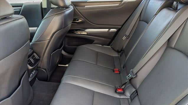 2024 Lexus ES 300h Base