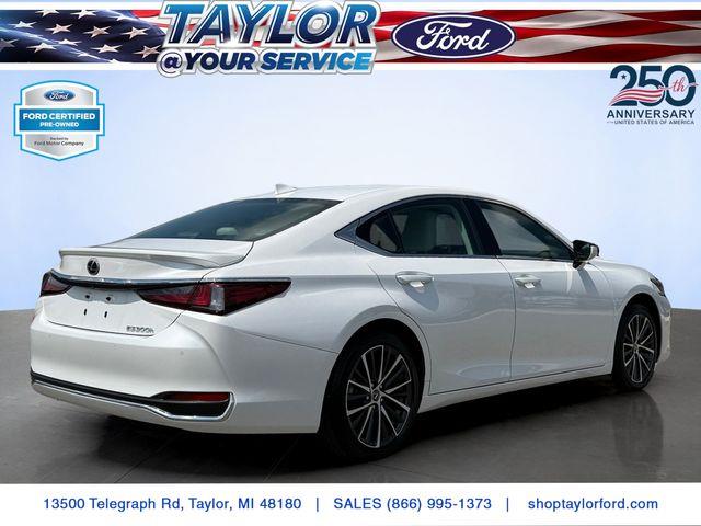 2024 Lexus ES - $44,999
