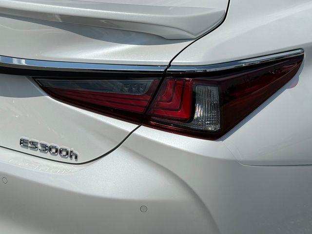 2024 Lexus ES - $44,999