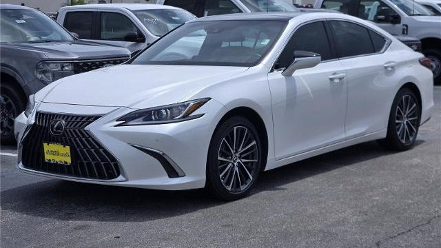 2023 Lexus ES 350 Base