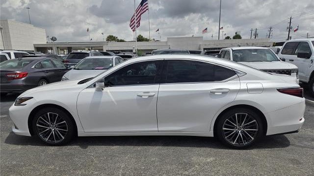 2023 Lexus ES 350 Base