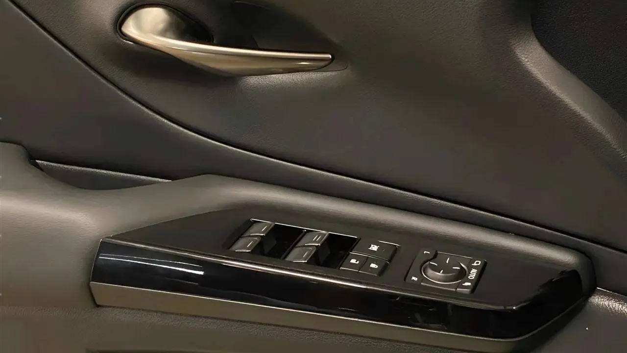 2023 Lexus ES 350 Base