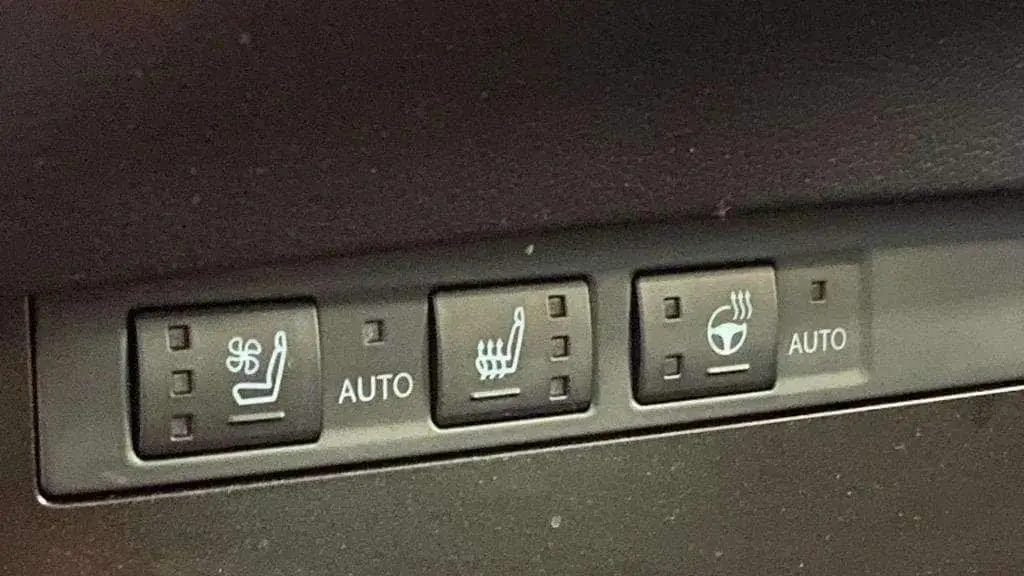 2023 Lexus ES 350 Base