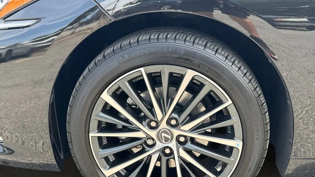 2024 Lexus ES 350 Base