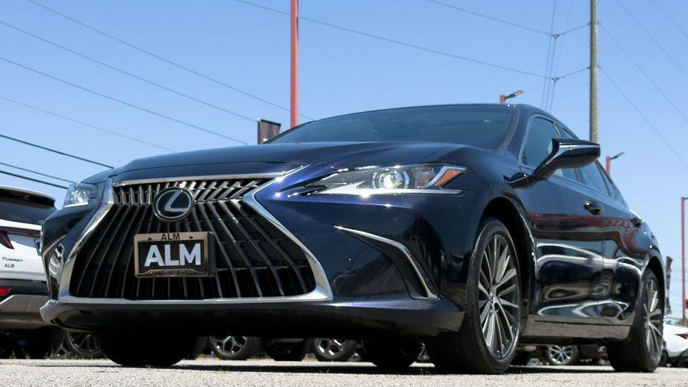 2023 Lexus ES 350 Base