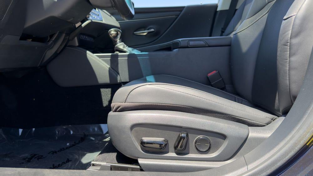 2023 Lexus ES 350 Base