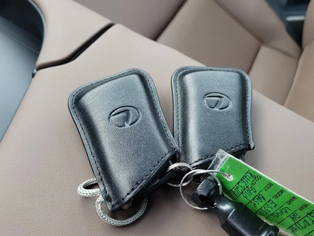 2024 Lexus ES - $42,299