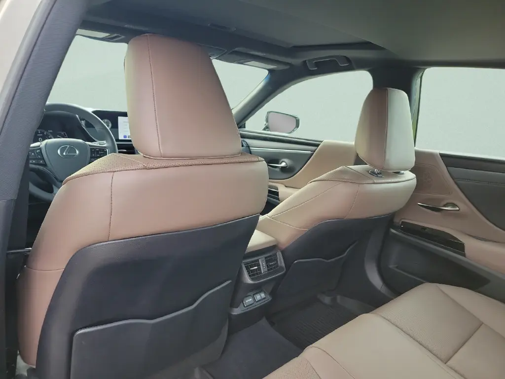 2024 Lexus ES - $42,299