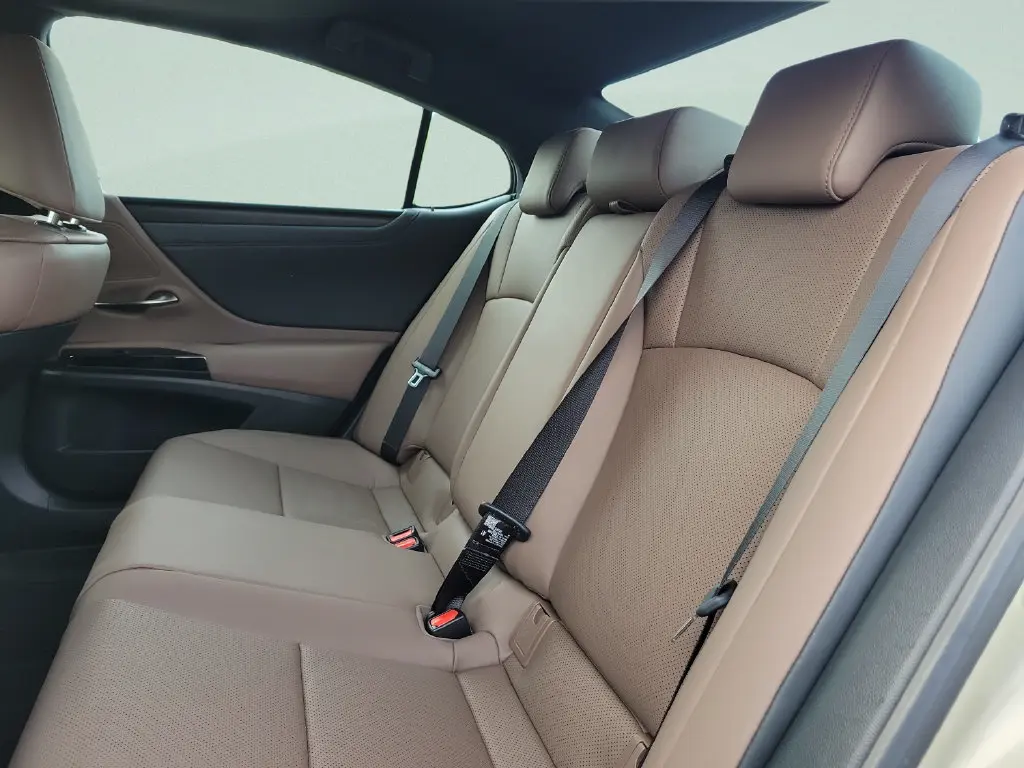 2024 Lexus ES - $42,299