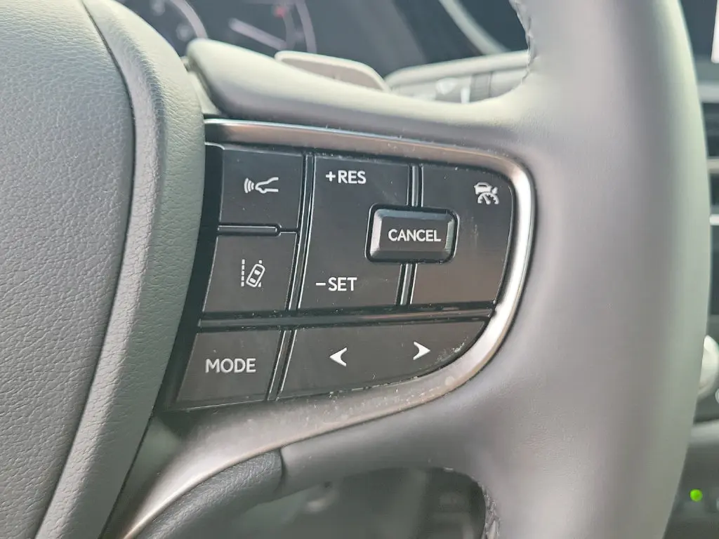 2024 Lexus ES - $42,299