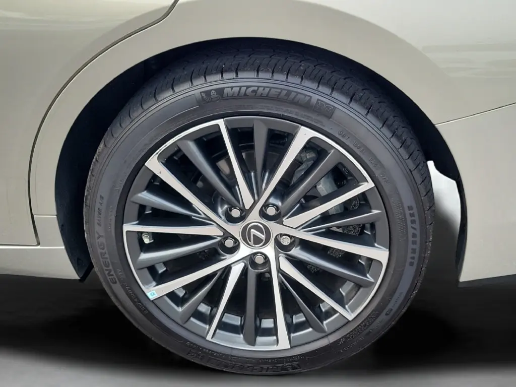 2024 Lexus ES - $42,299