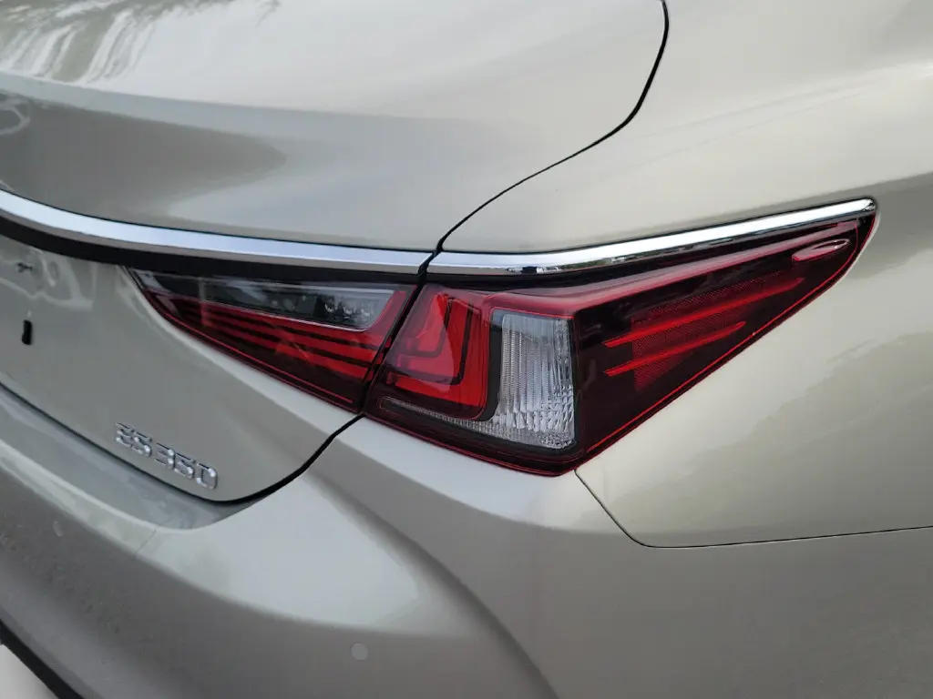 2024 Lexus ES - $42,299