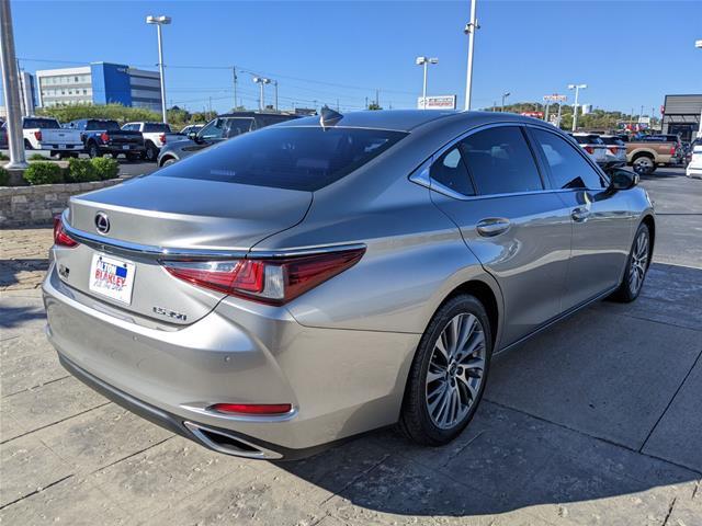 2020 Lexus ES - $24,839