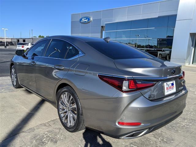 2020 Lexus ES - $24,839